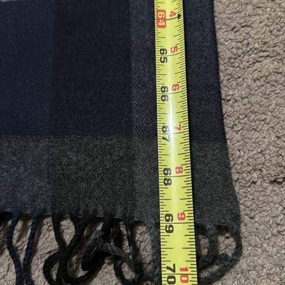 NWT Scarf-Plaid in Navy/Gray/Black-69x13-Acrylic-Rainforest Brand - Picture 13 of 13